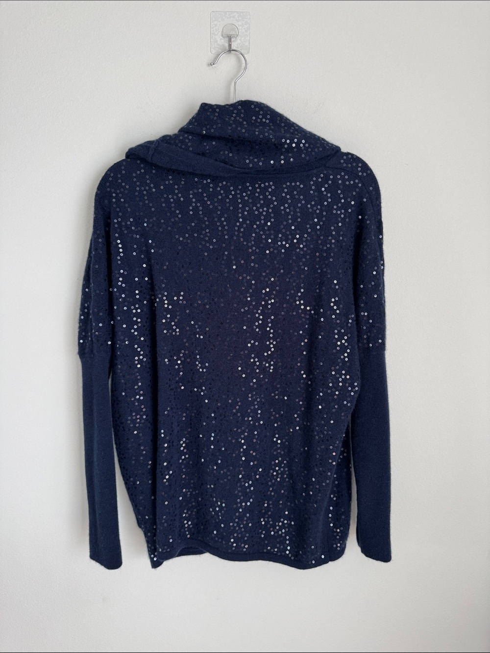 Saks Fifth Avenue Cashmere Sequin Cowl Neck Sweater Navy Blue Size M - Picture 7 of 8